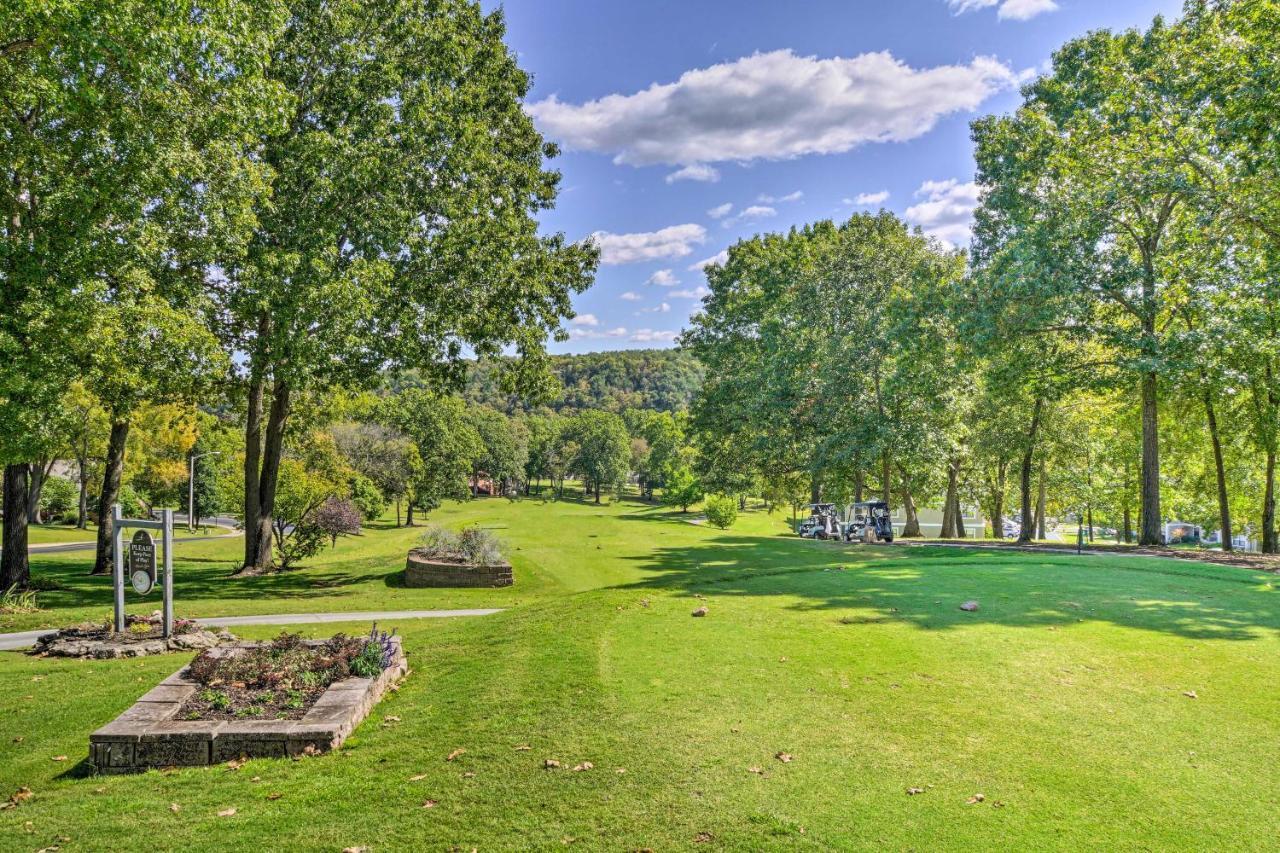 Lavish Branson Escape With Resort And Lake Access Exterior photo