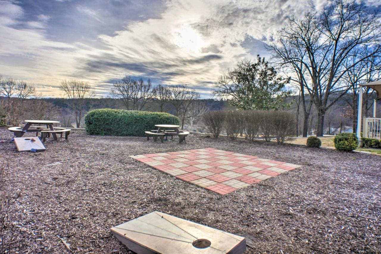 Lavish Branson Escape With Resort And Lake Access Exterior photo